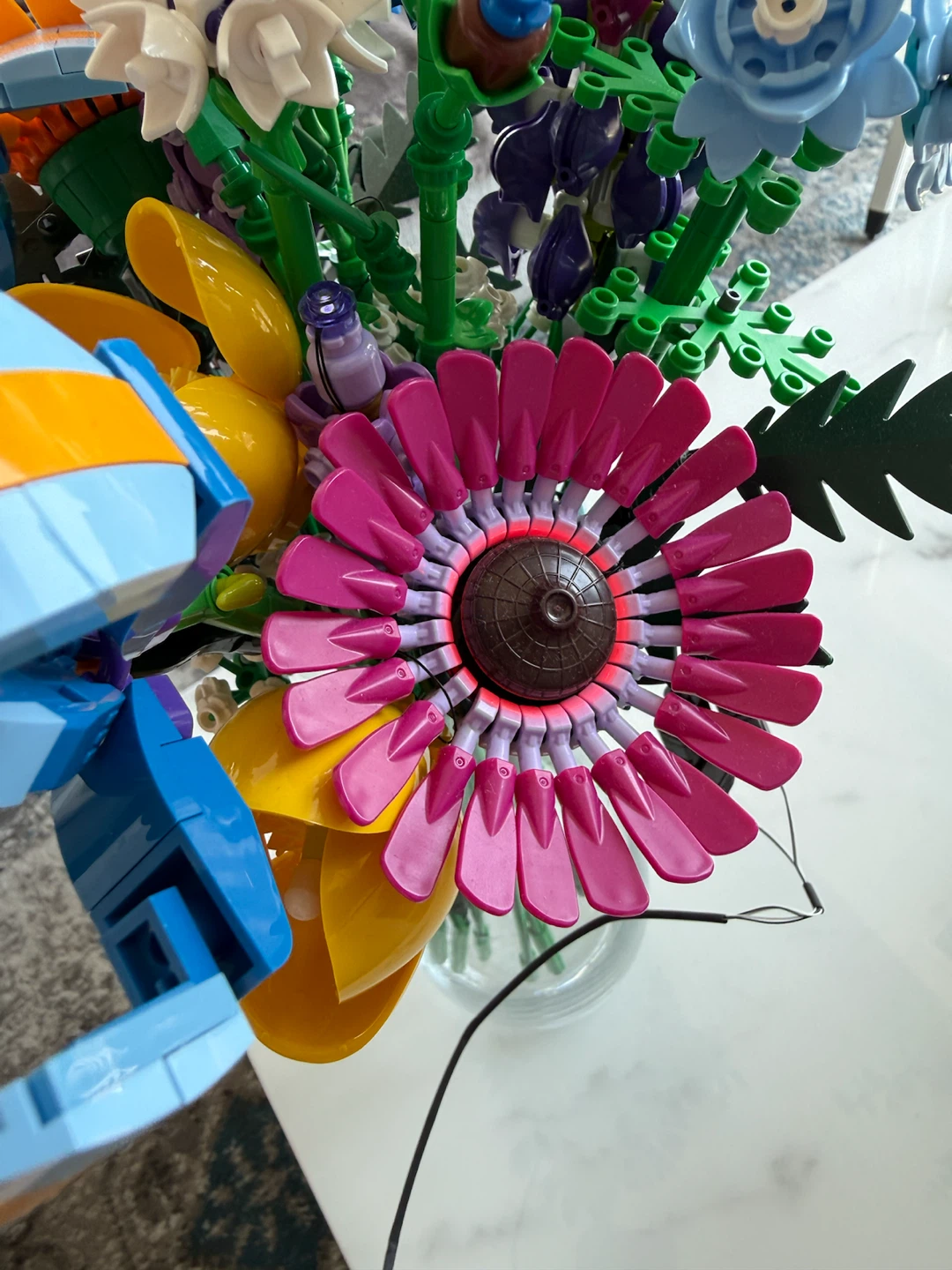 LEGO Flower Bouquet with vase and light attachment - photo 5