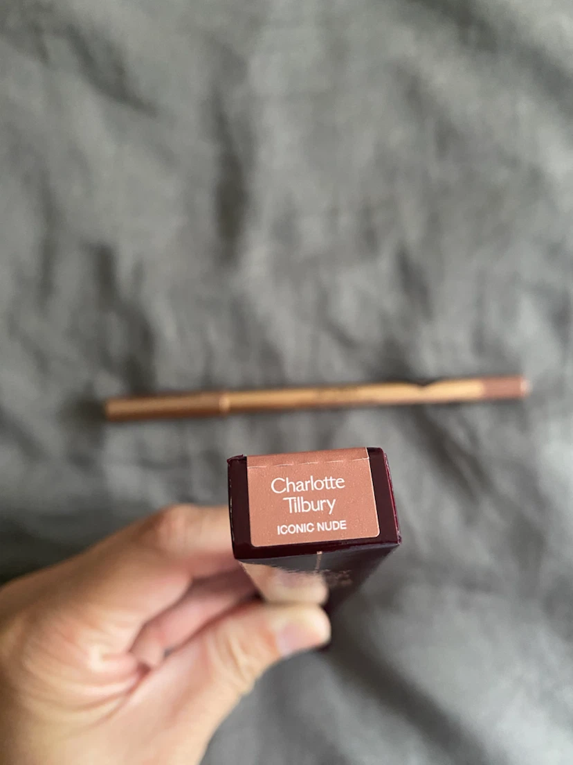 Charlotte Tilbury Lip Cheat Lip Liner in Iconic Nude - photo 2