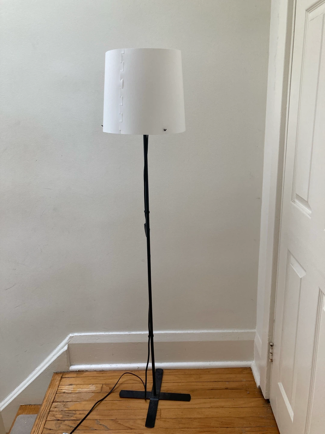 IKEA floor lamp with white shade - photo 2