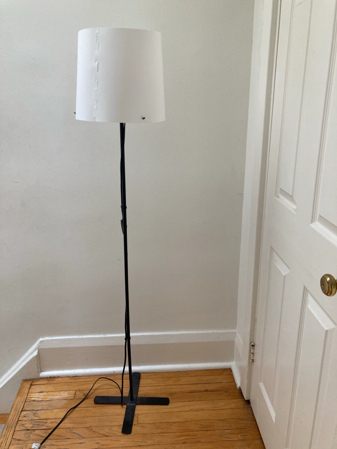 IKEA floor lamp with white shade - photo 3