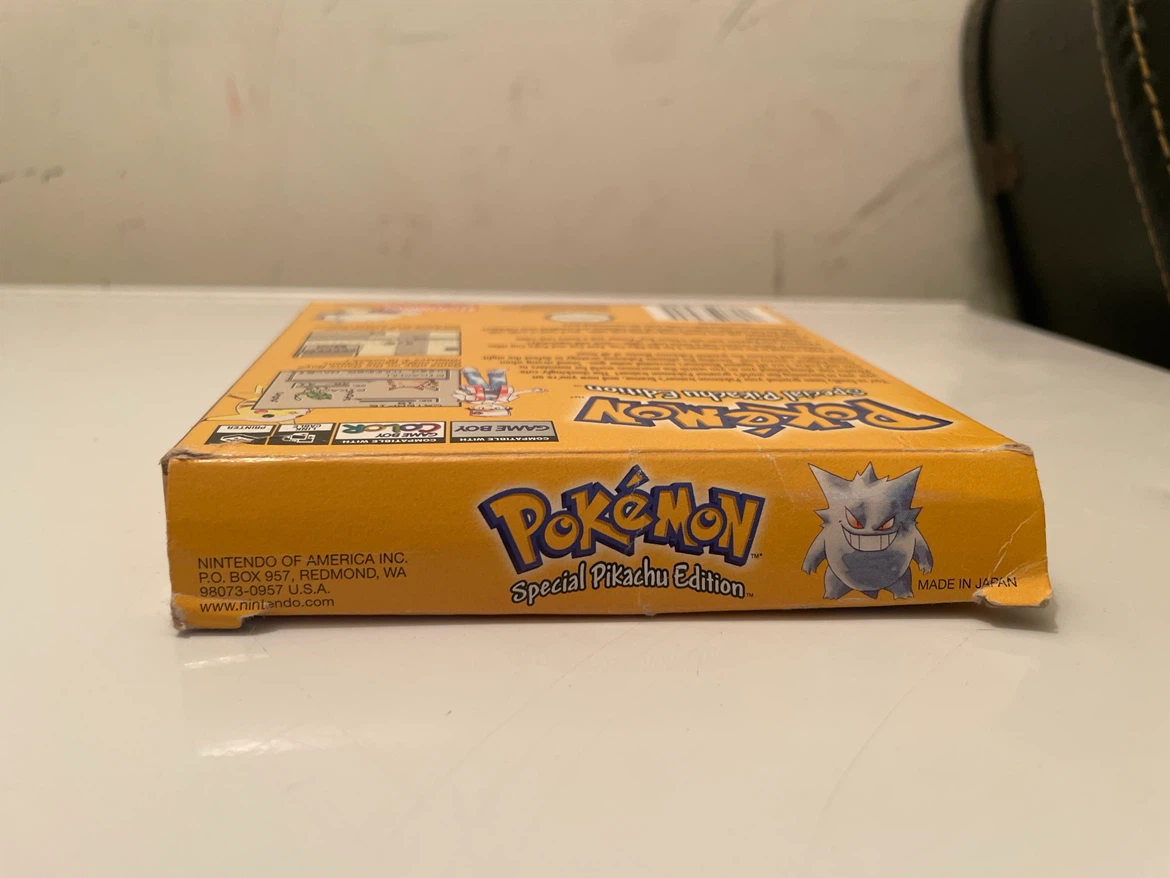 Pokémon Yellow Version Box - photo 4