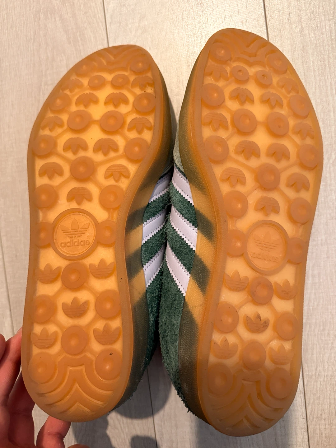 Adidas Gazelle Shoes Size 9 - photo 4