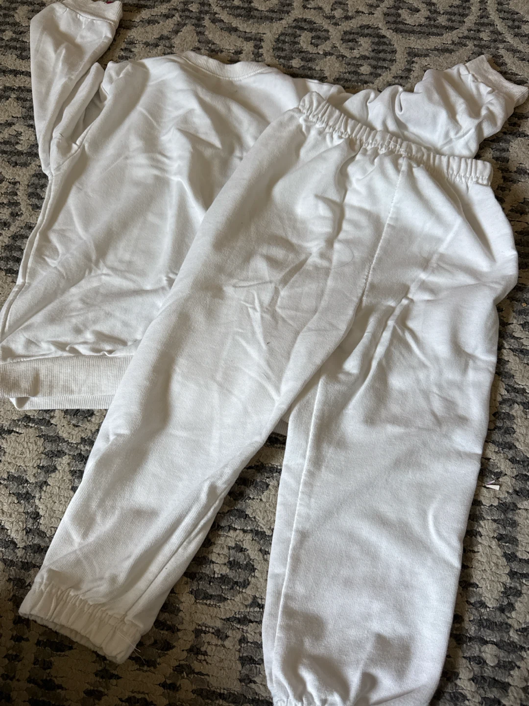 White Graphic Sweatshirt and Pants Set size 120 - photo 3