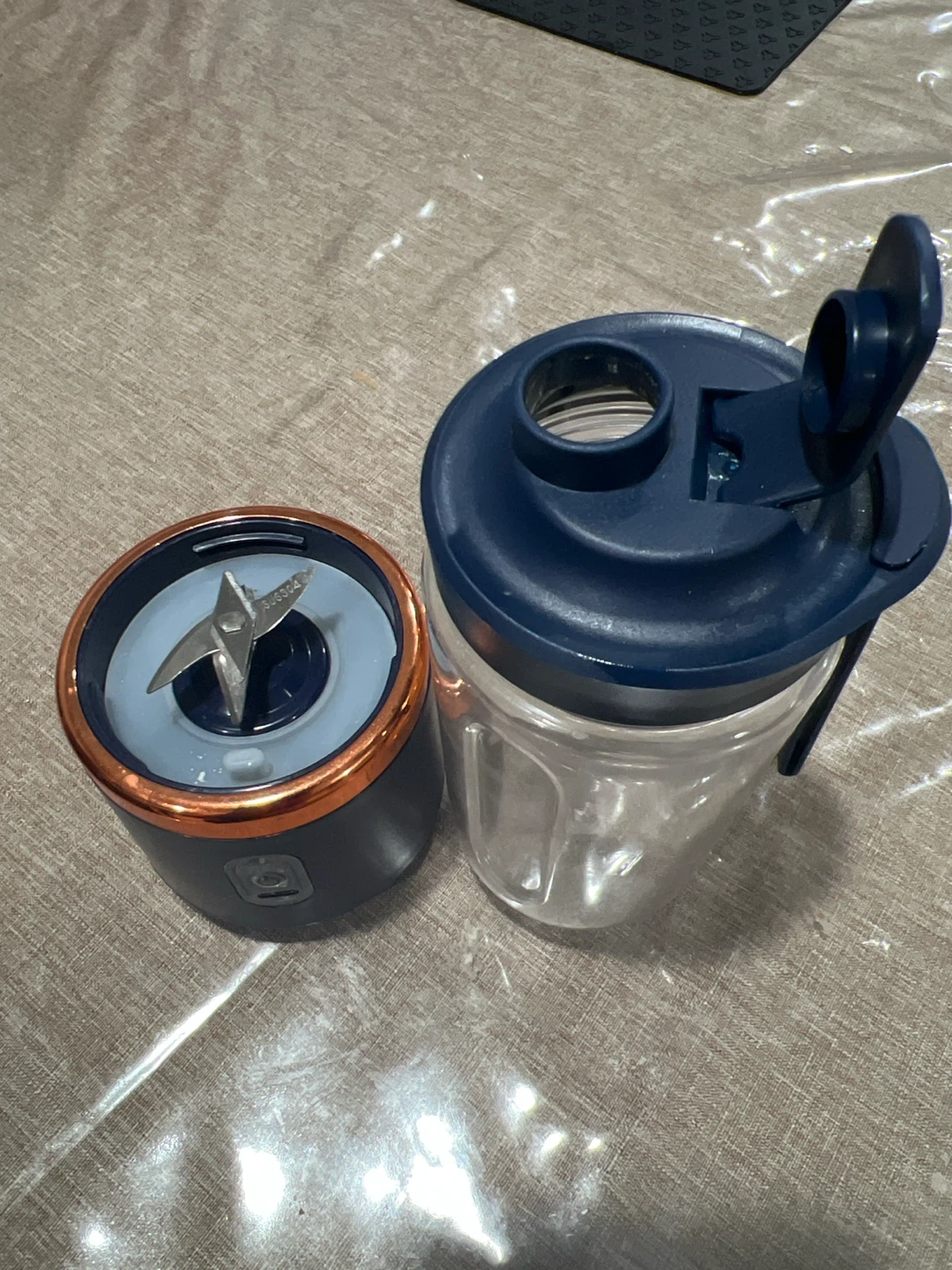 Portable USB Rechargeable Blender - photo 3