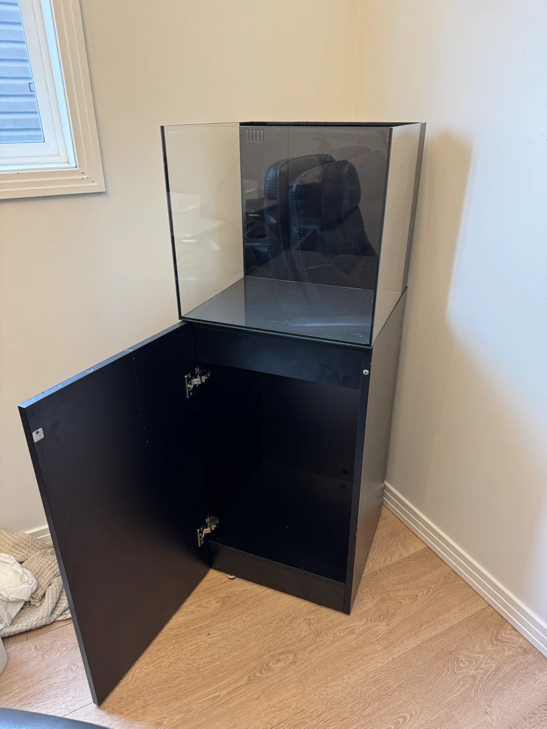 Waterbox 20 Cube saltwater aquarium and Waterbox cabinet - photo 4