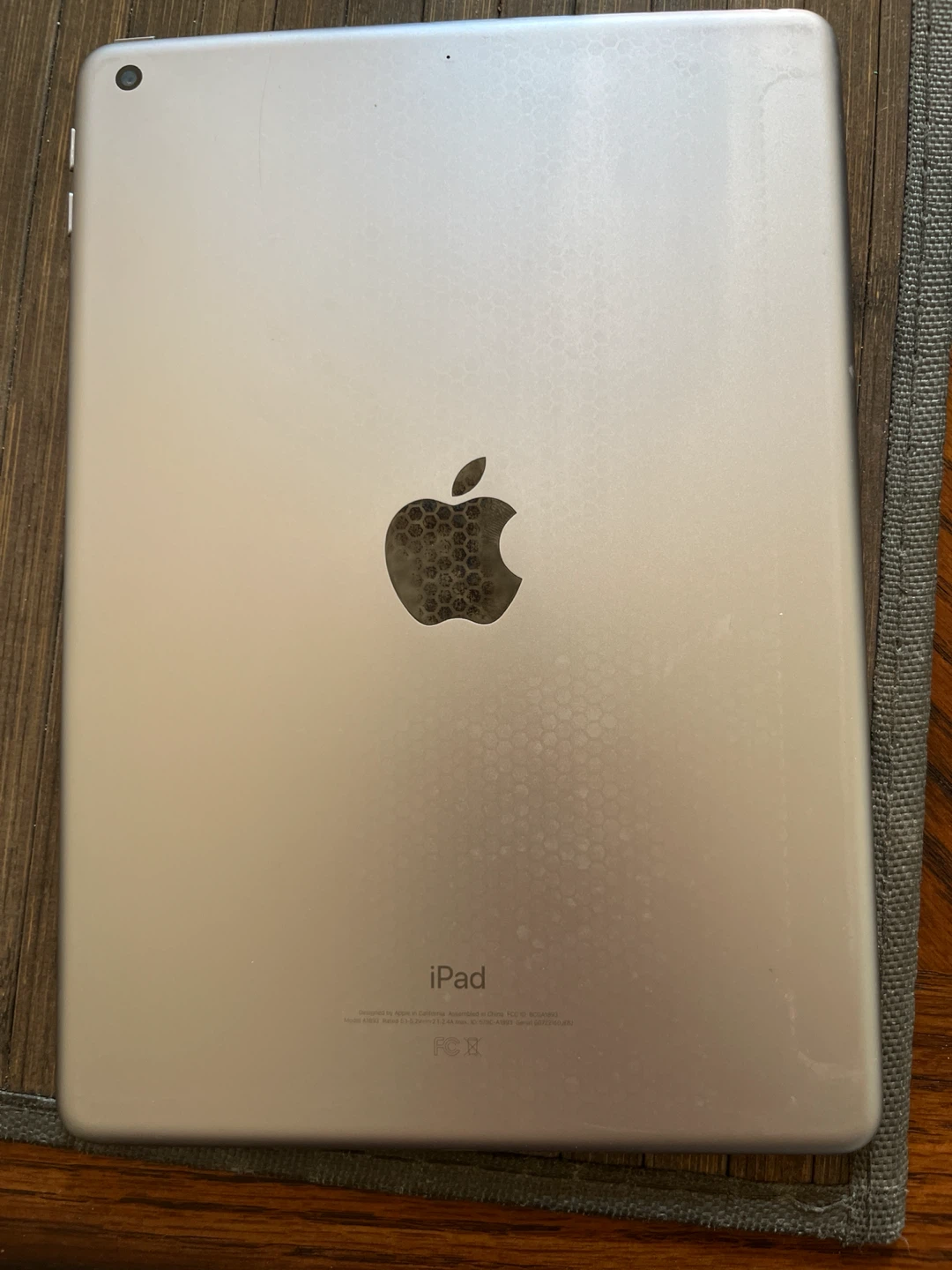 iPad Gen 6,  TWO iPads 1 great price!! - photo 3