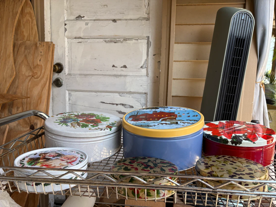 Vintage Holiday Tins (Set of 6) - photo 2