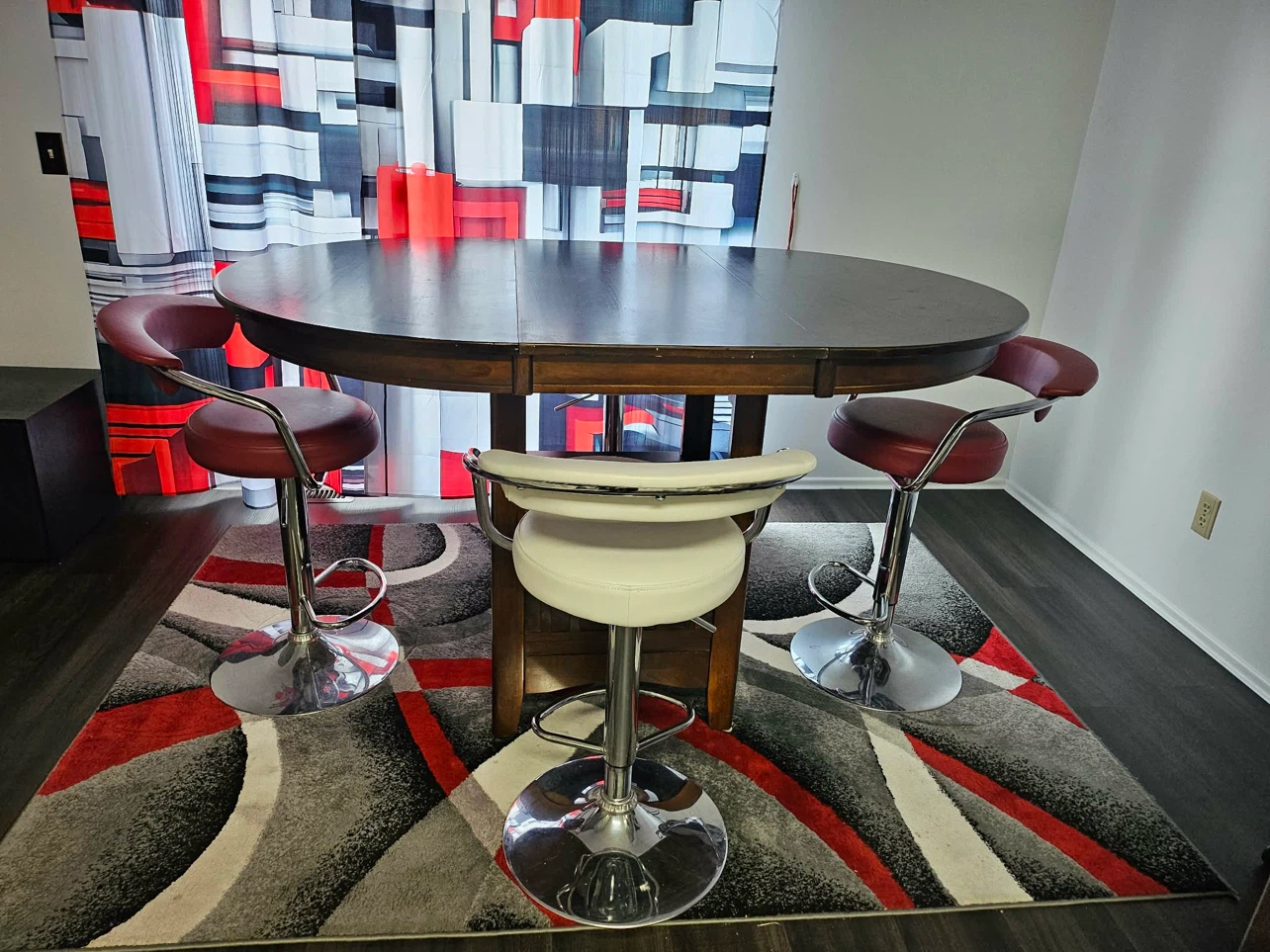 Dining table - photo 5