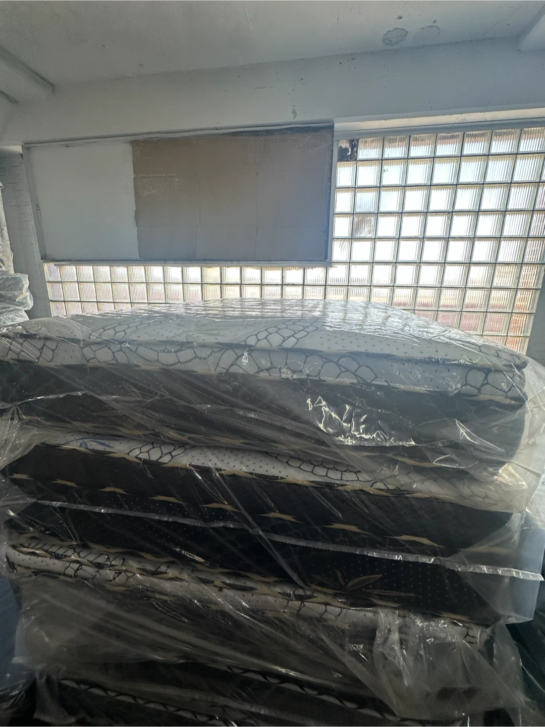 Any mattress available - photo 2