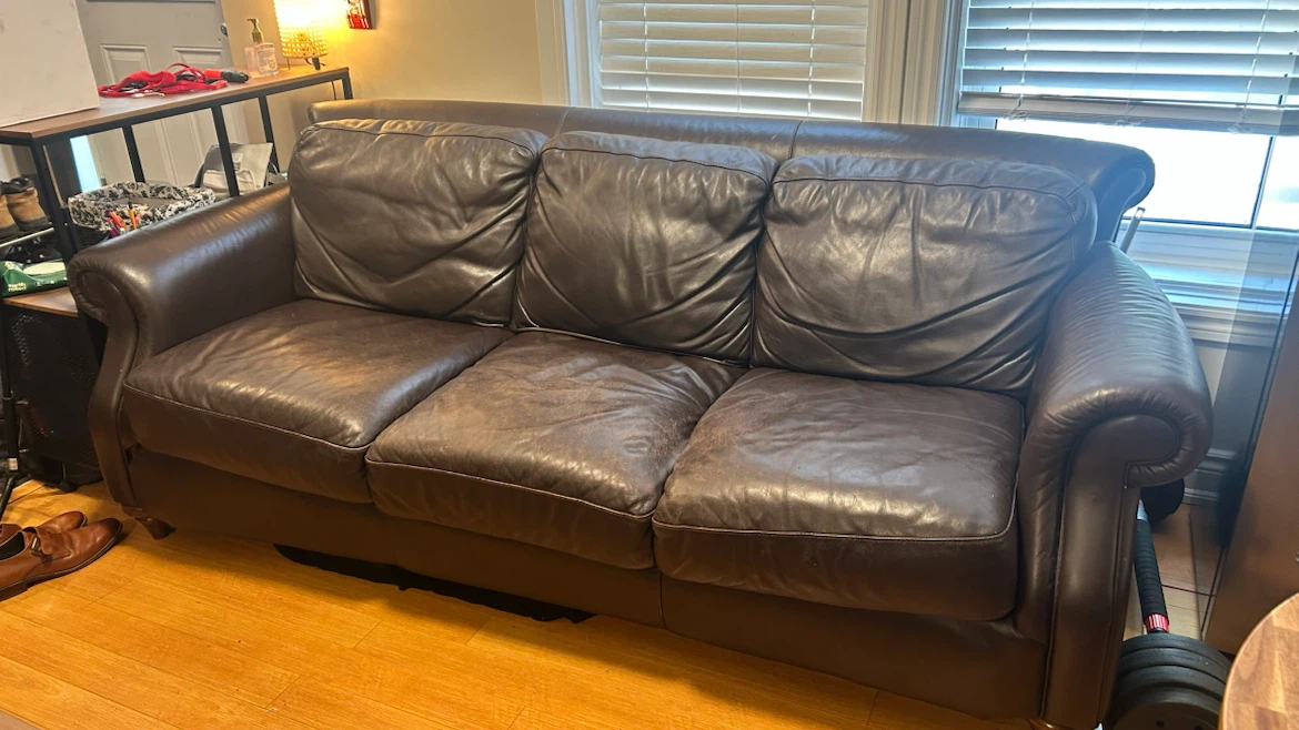 Very comfy Leather Sofa