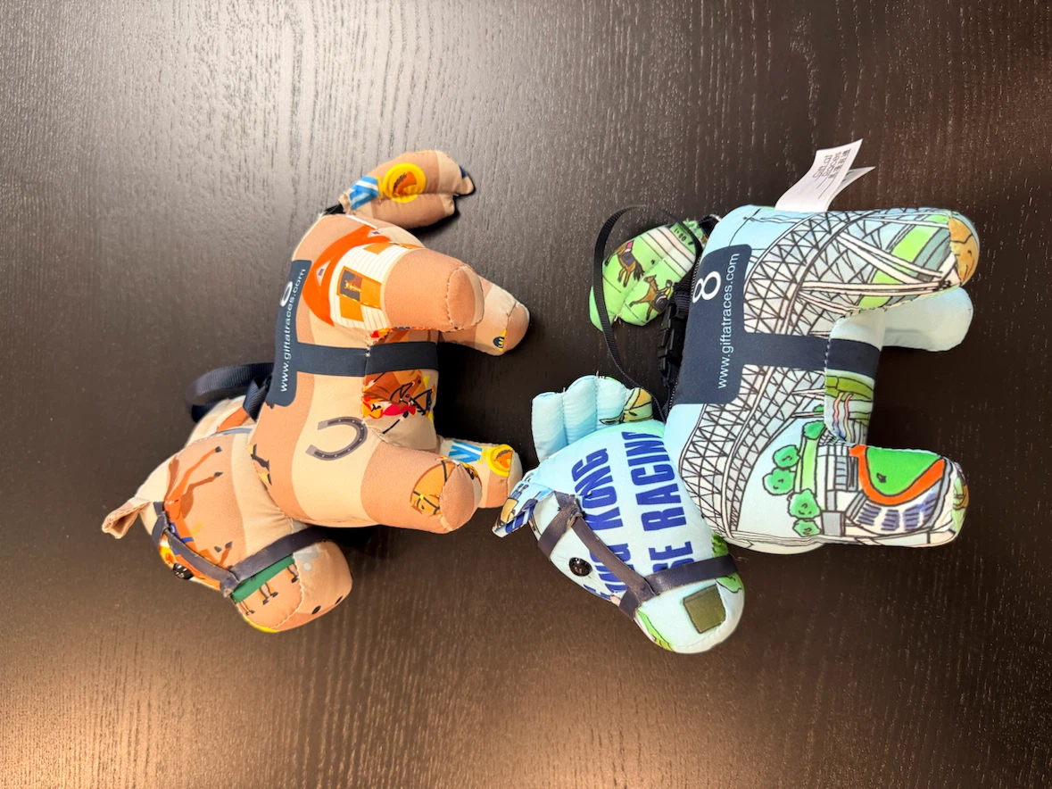 "Little Horses" Tote Bag & Plush Toys - photo 3