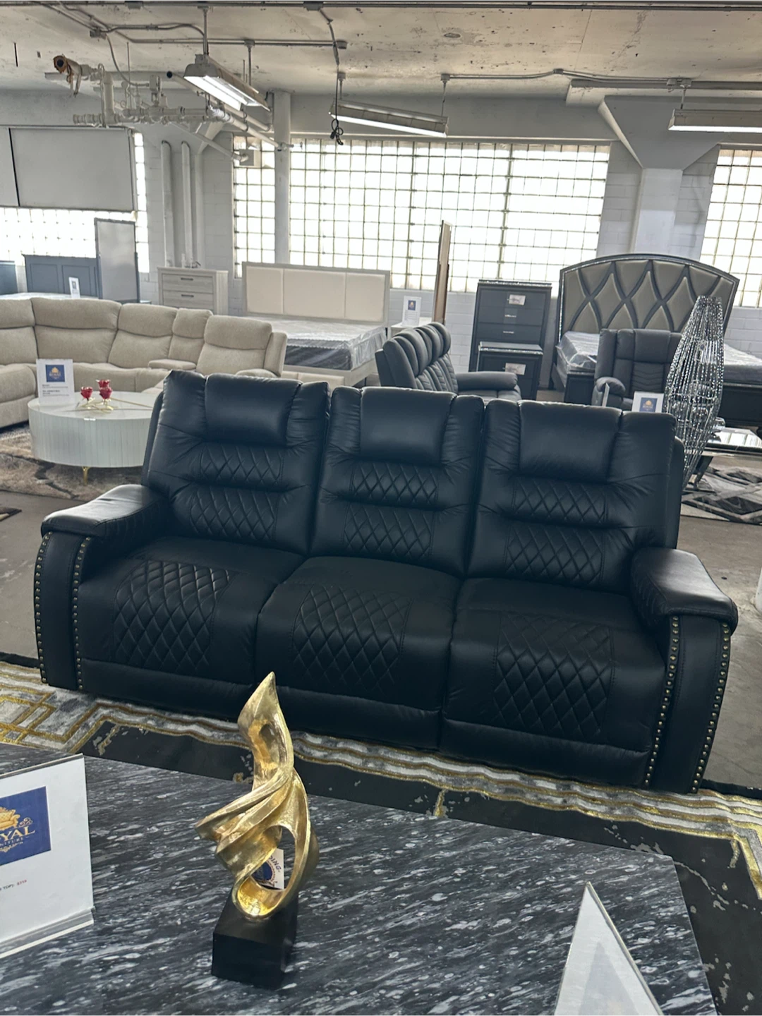 Sofa + love seat + recliner (new) - photo 3