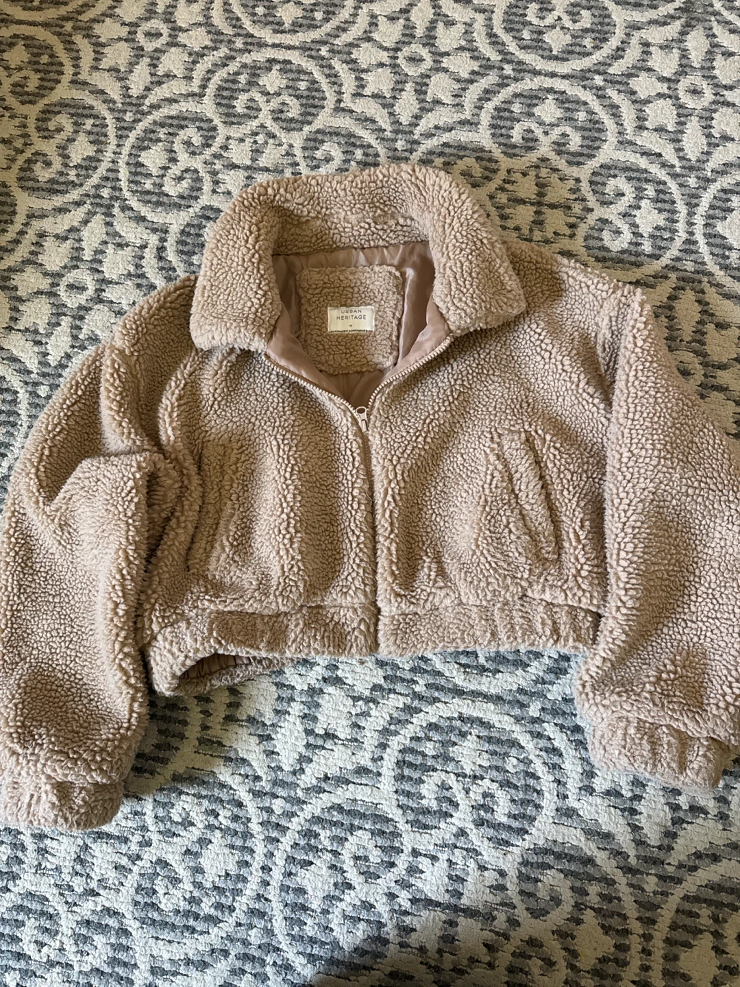 Urban Heritage Teddy Fleece Jacket size medium