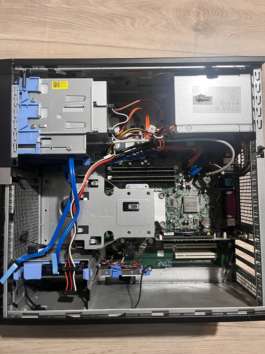 Dell Optiplex PC with GPU i5/8gb/500gb Radeon 8570 - photo 4