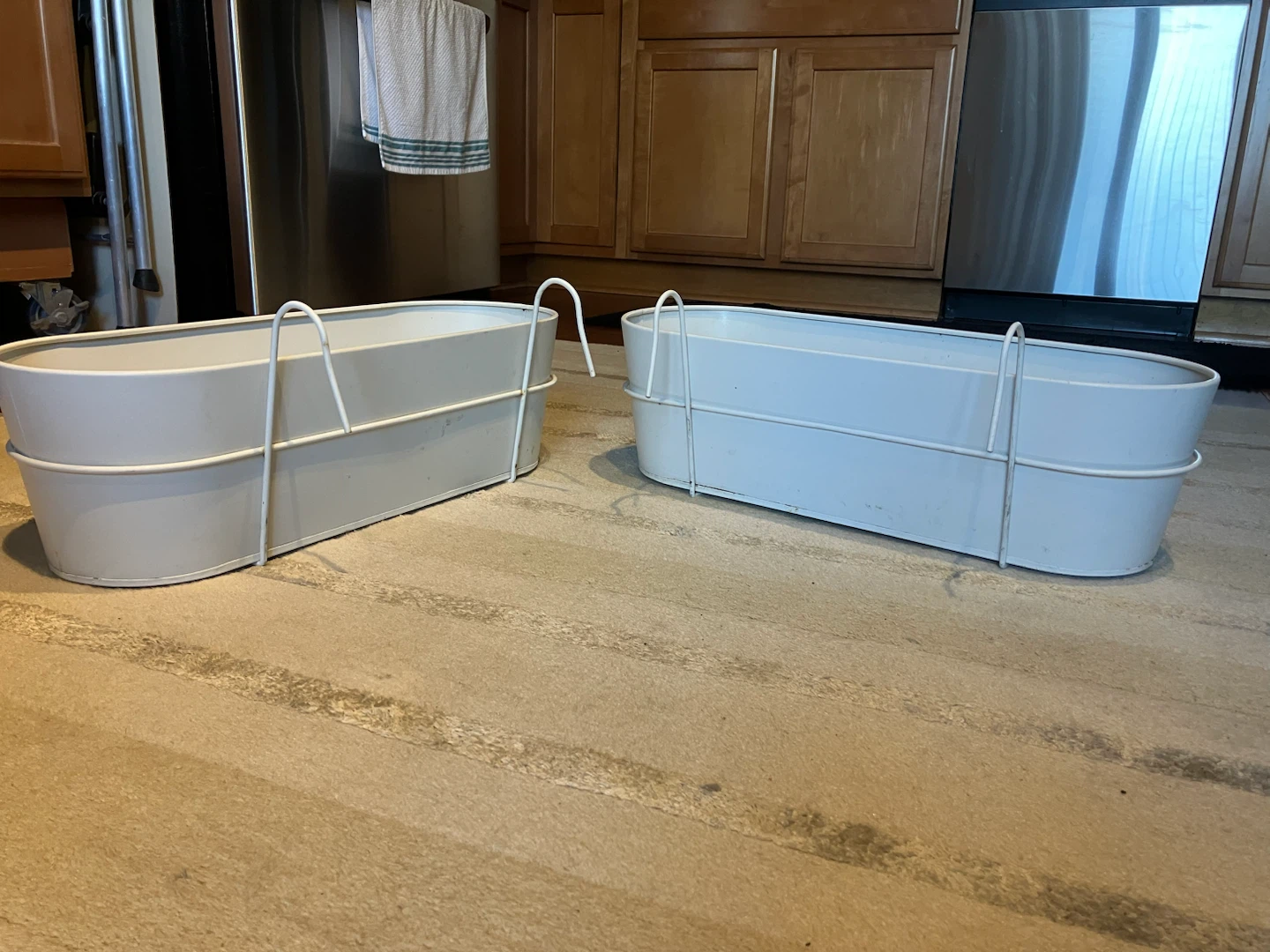 Pair White Metal Planters - photo 2