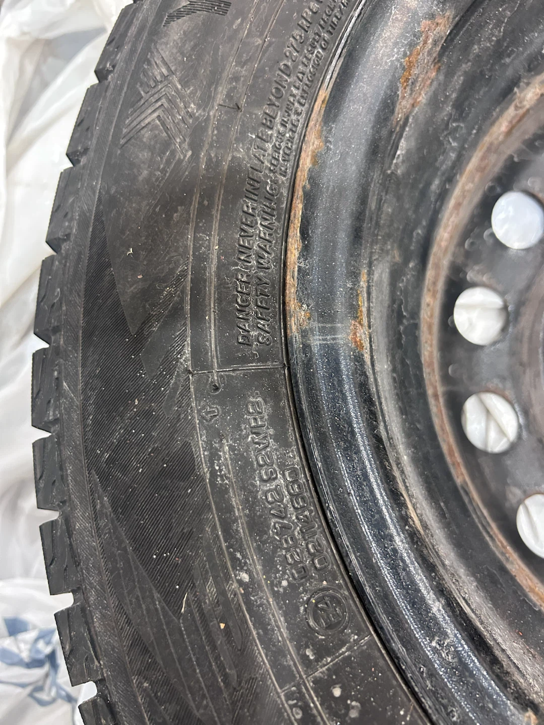 For Sale: Winter Tires + Rims + TPMS for 2023 Kia Forte - photo 3