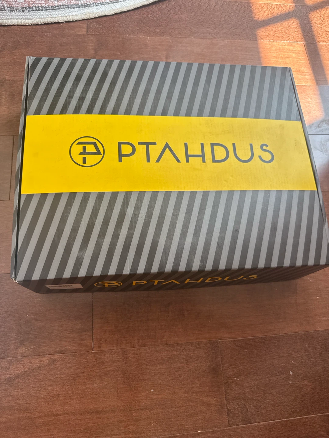 PTAHDUST Performance Heated Jacket with 5000mAh Power Bank