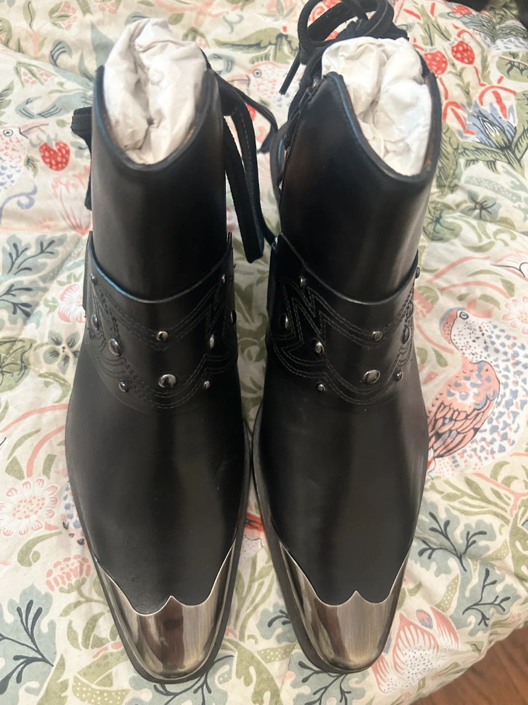 Pair of boots