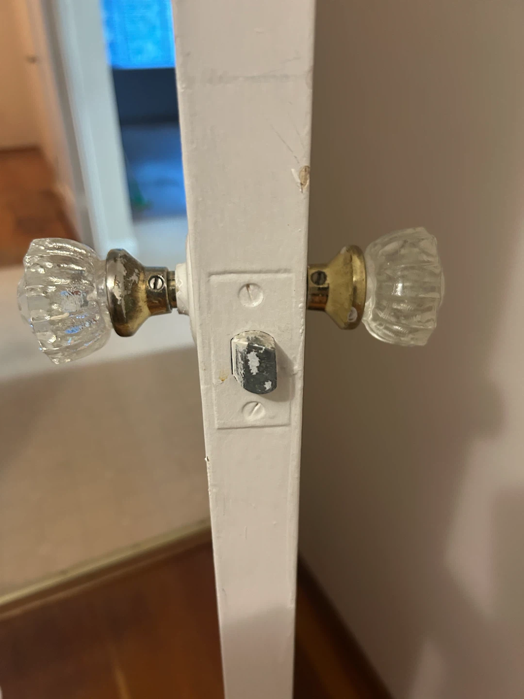 Vintage Glass Doorknob Set - photo 2