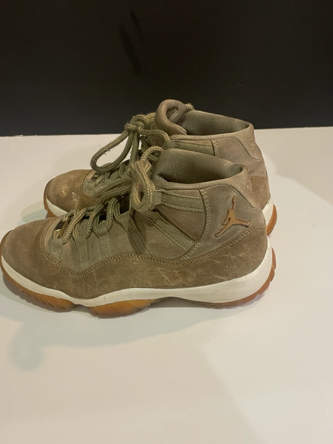 Wmns Air Jordan 11 Retro 'Olive Lux' - photo 2