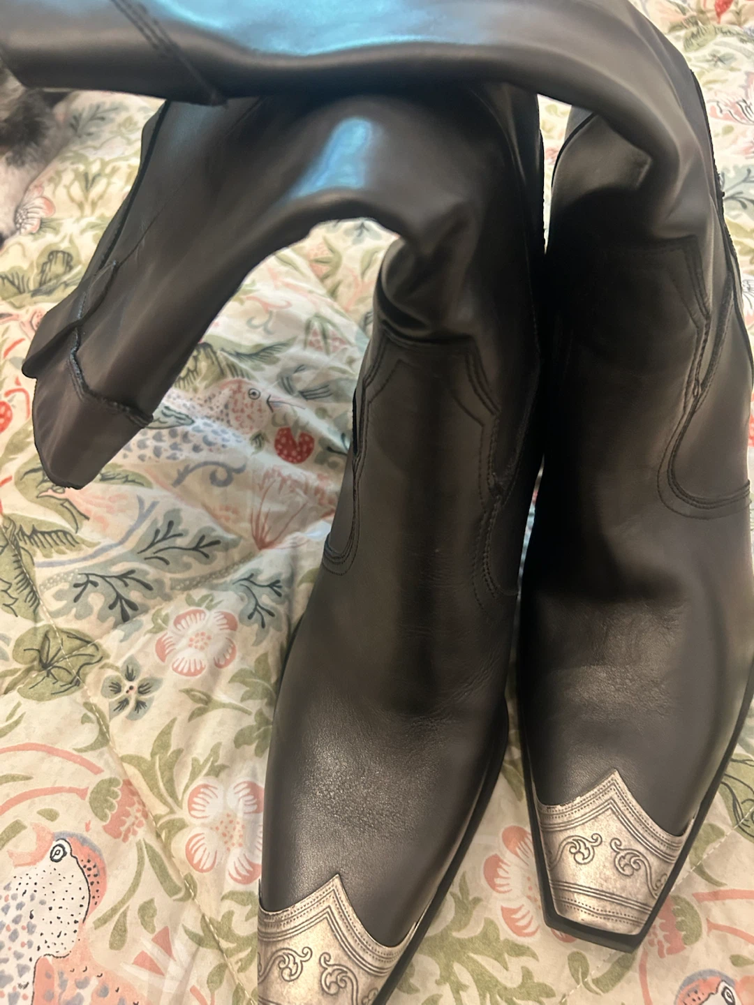Black Leather Cowboy Boots with Silver Toe Cap Size 7