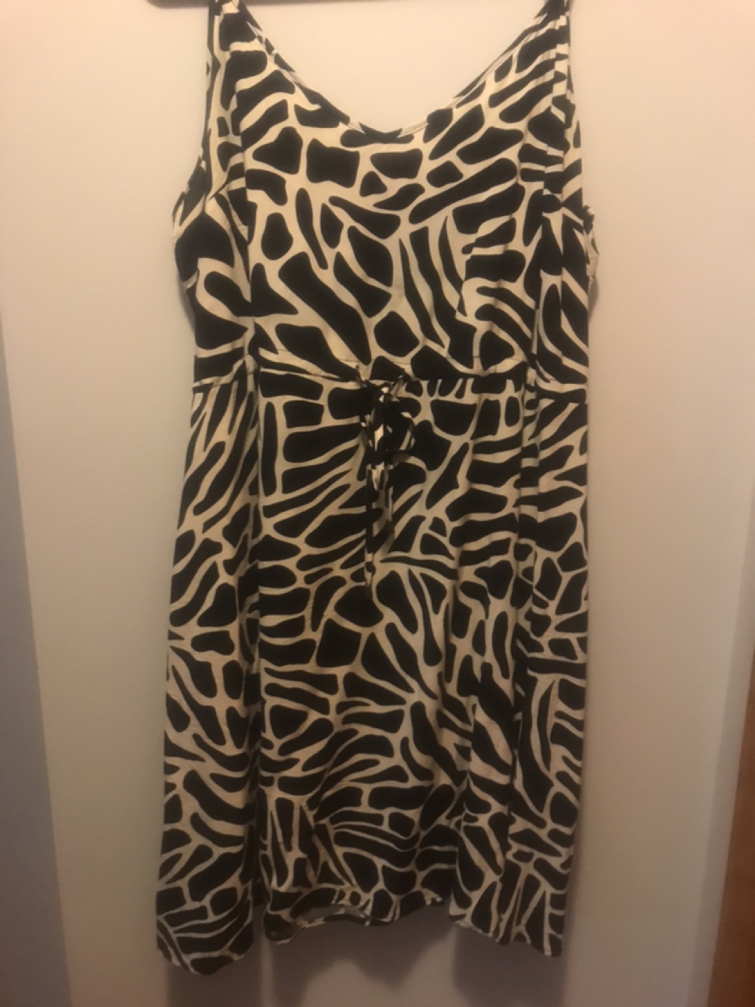 Animal print/ Cream and Black XXLKnee Length