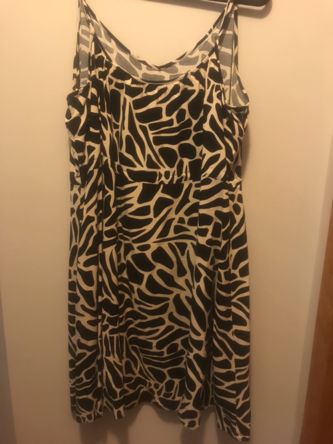 Animal print/ Cream and Black XXLKnee Length - photo 2