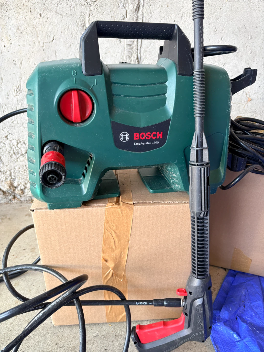 Bosch EasyAquatak 1700 Pressure Washer