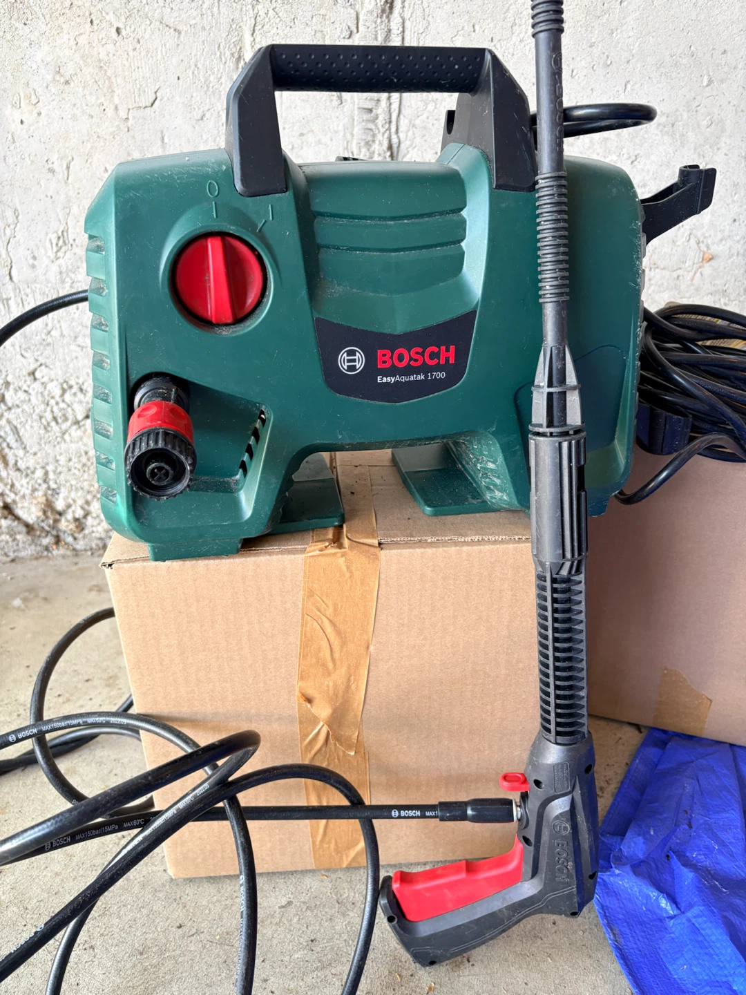 Bosch EasyAquatak 1700 Pressure Washer - photo 2