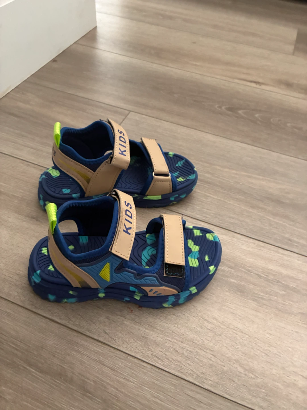 Boys sandal