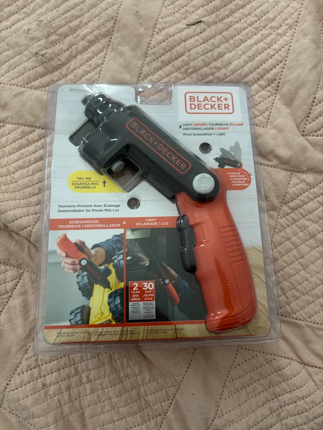 Black+Decker Pivot Screwdriver with  Light