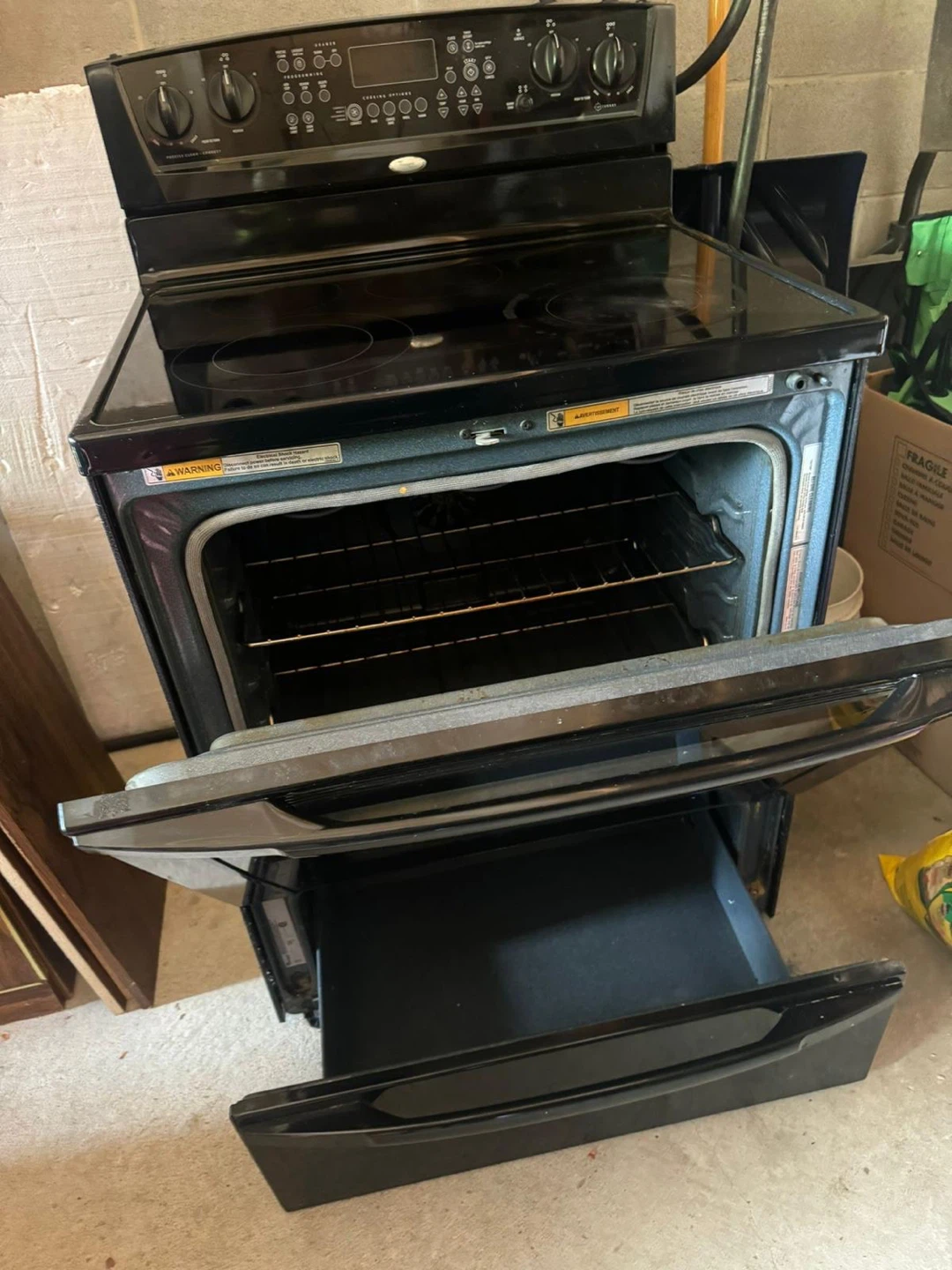 Black Electric Stove with Oven - photo 2