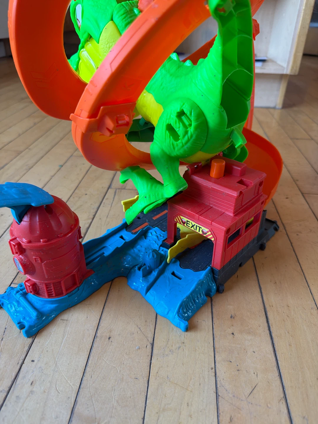 Hot Wheels T-Rex Attack play set - photo 3