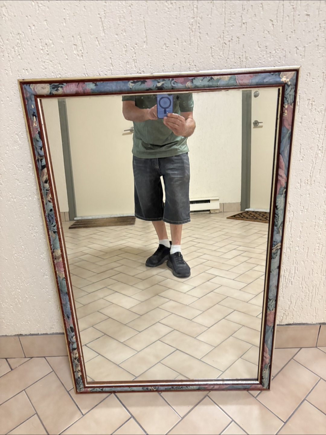 Framed mirror