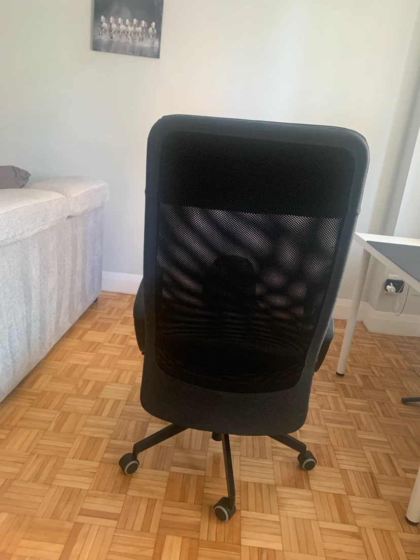 Black Mesh Office Chair with Headrest - photo 2