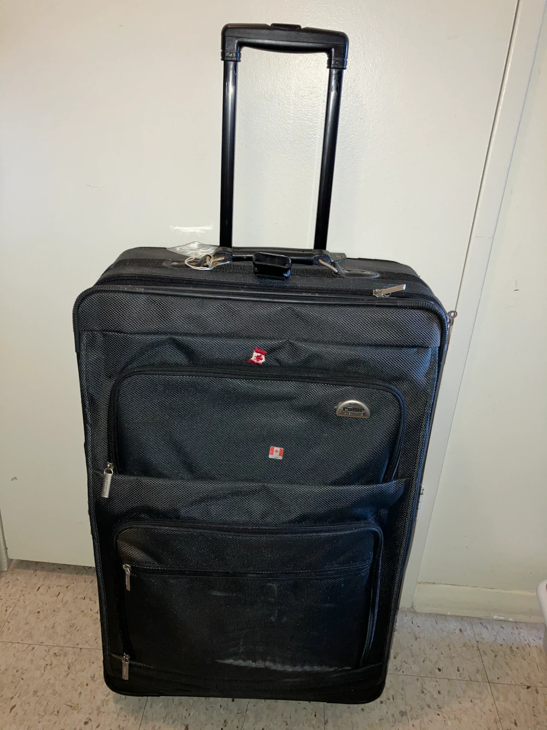 Rome Executive Rolling Suitcase-29”x18”x9” (Extendable)