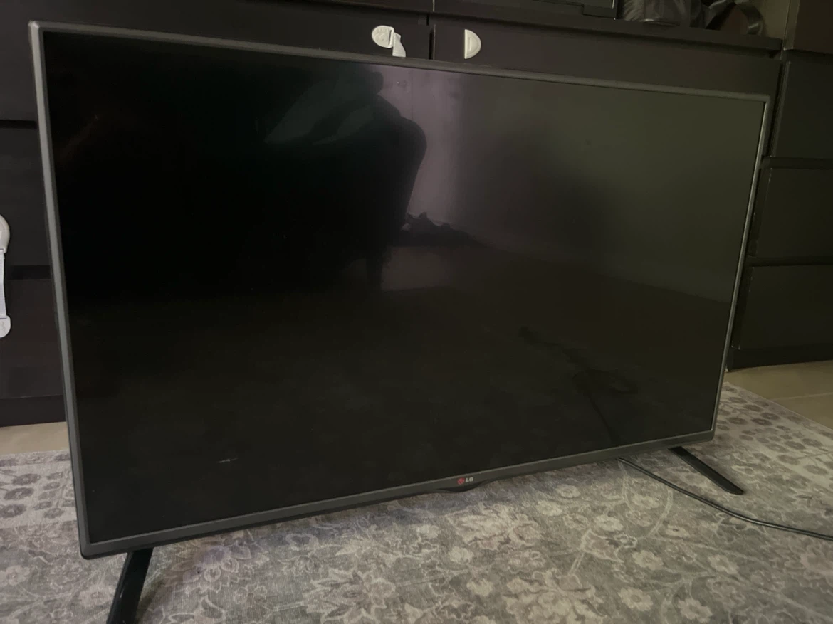 LG 42" TV