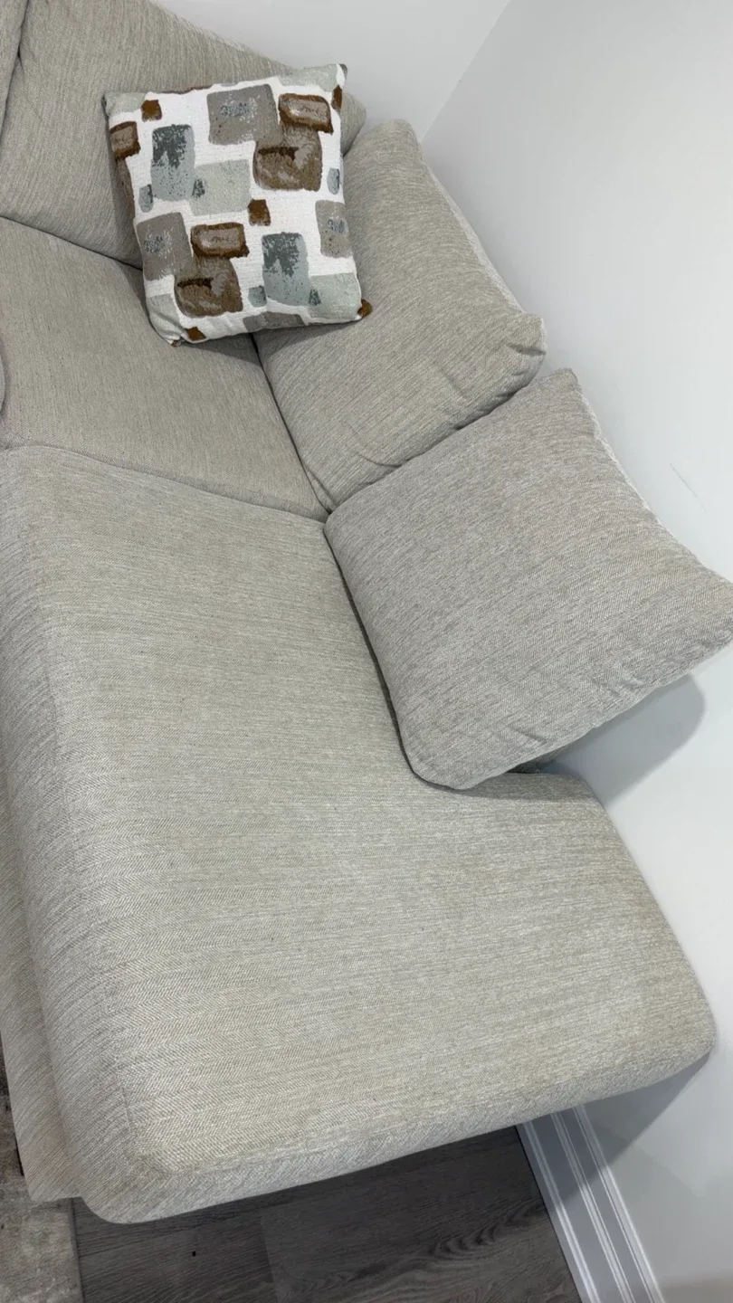 Light Beige Sectional Sofa with Accent Pillows - photo 3