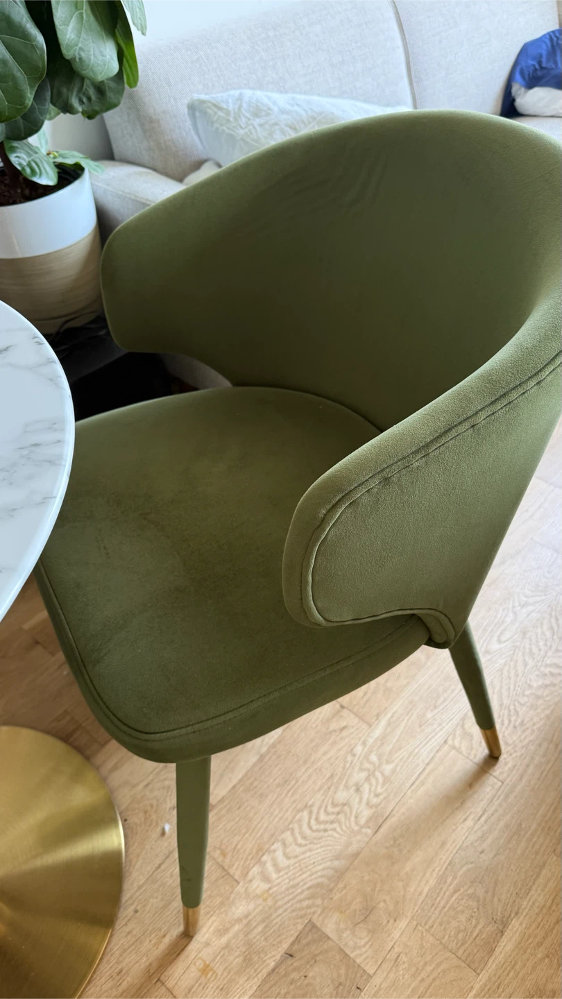 Marble Bistro Table 28” Diameter with 2 Chairs - photo 3