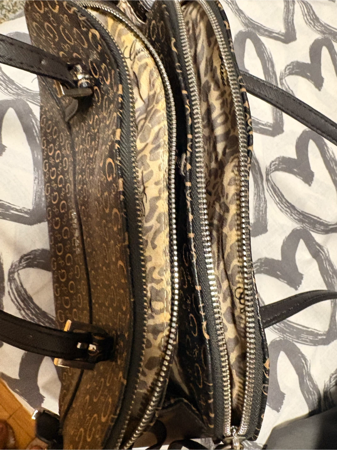 Guess Monogram Satchel Bag - photo 2