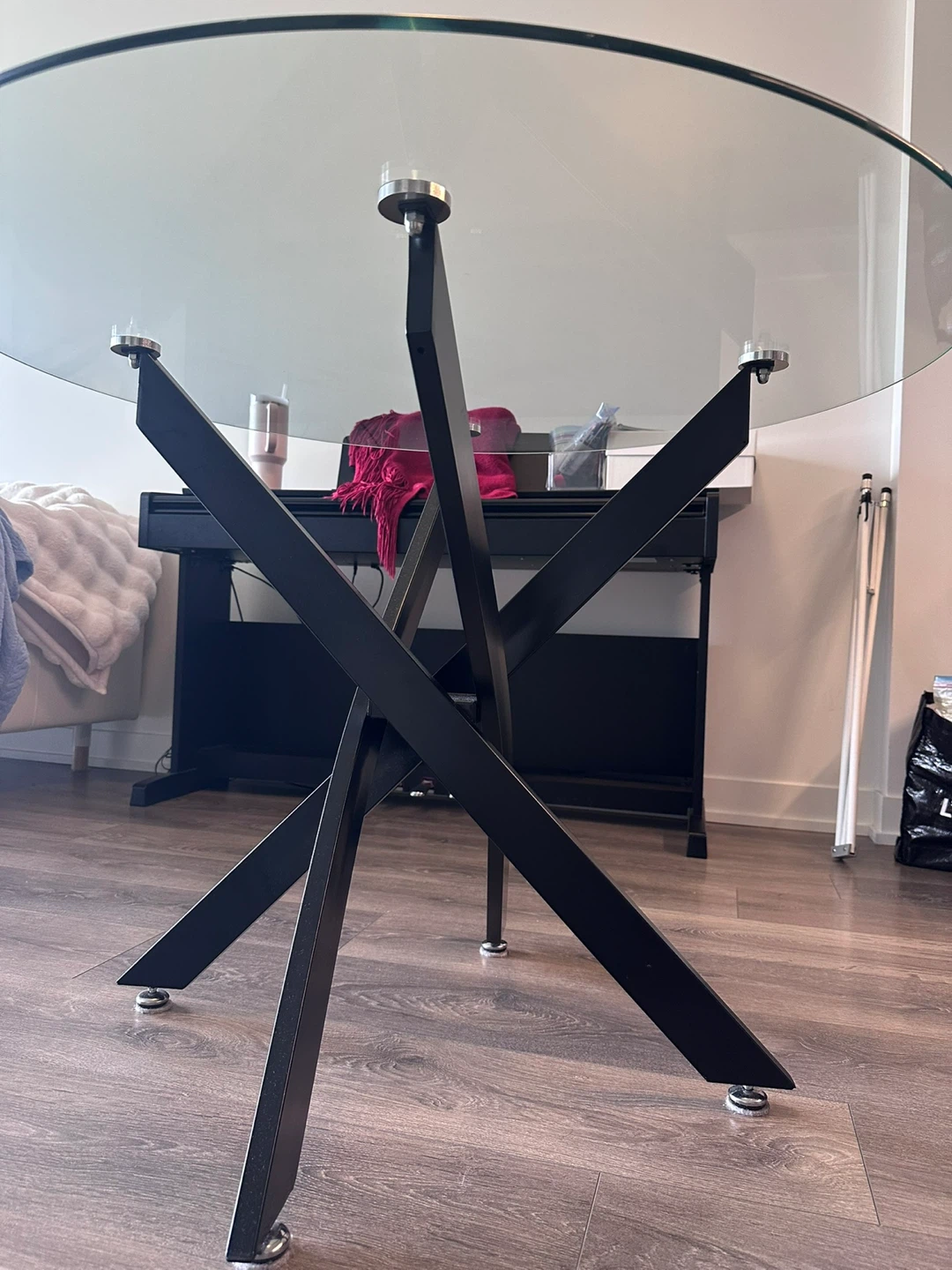 Round Glass Dining Table - photo 2