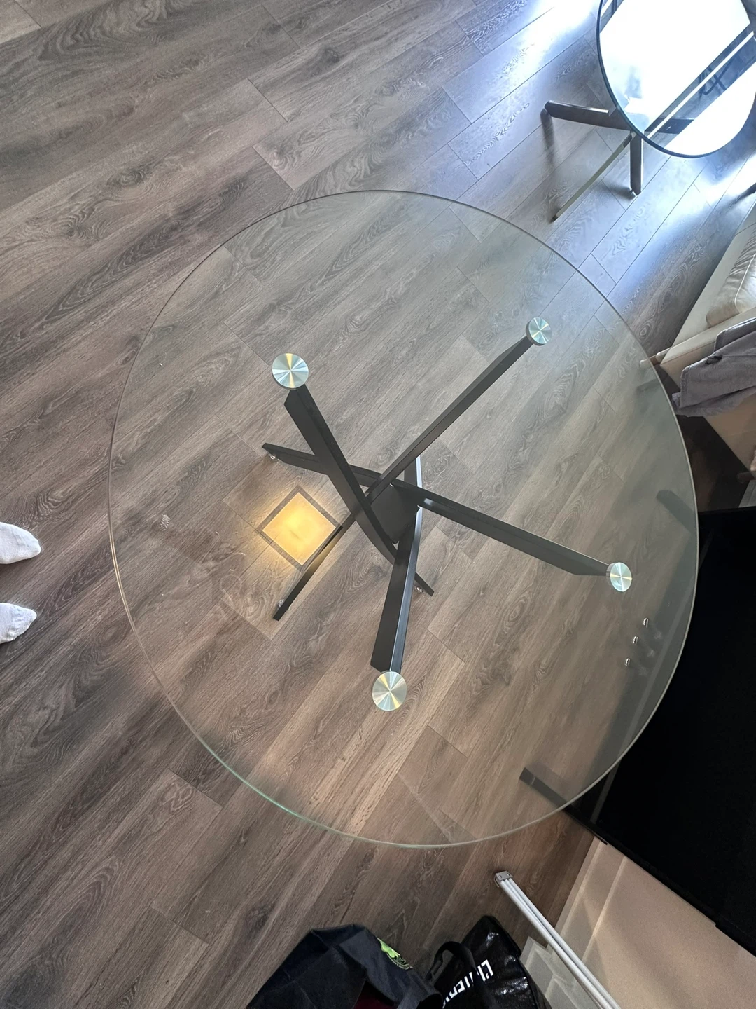 Round Glass Dining Table