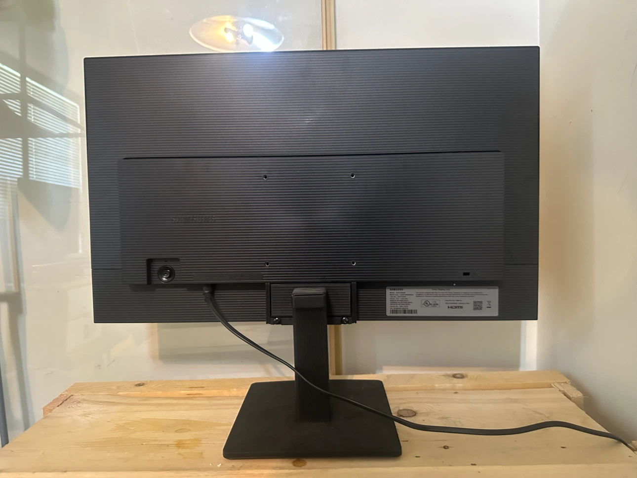 Samsung 27" Monitor (Model: LS27A700N) - photo 2