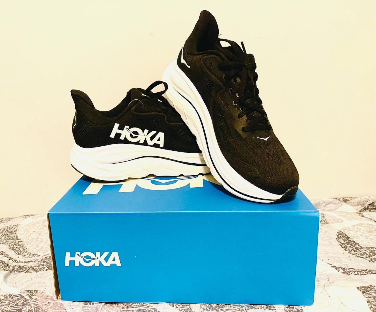 Hoka Clifton 10 Black Running Shoes