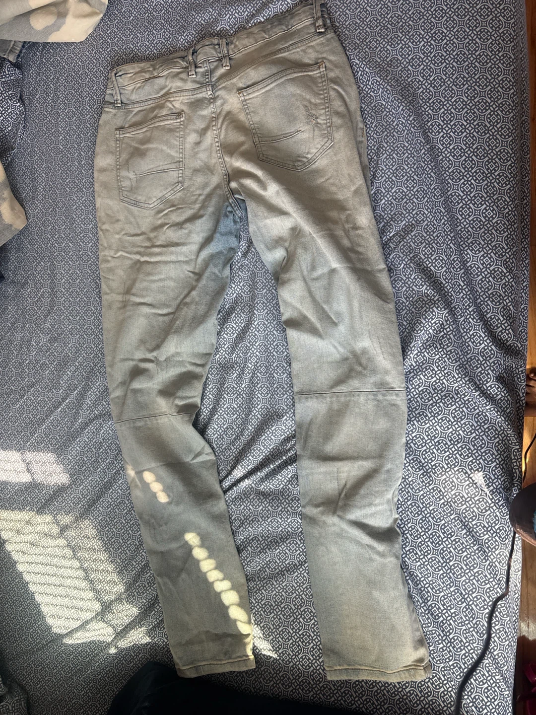 NO FAKENEWS Distressed Zip Hem Jeans - photo 3