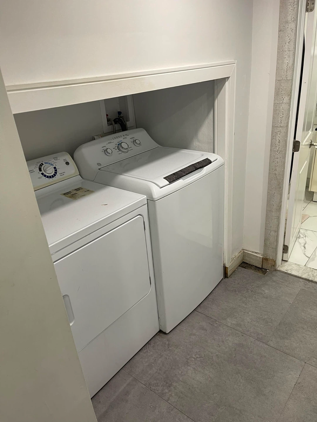 Huge room in basement for rent (Lawrence) - photo 5