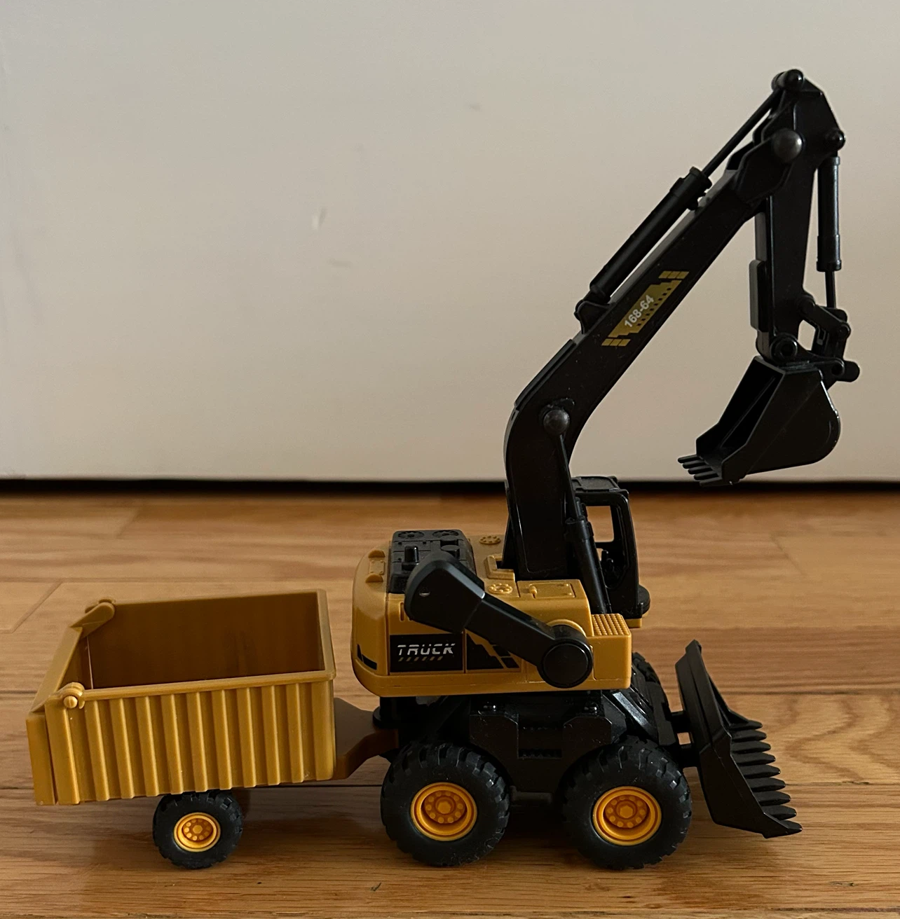 Yellow and Black Excavator Toy with Trailer - photo 2