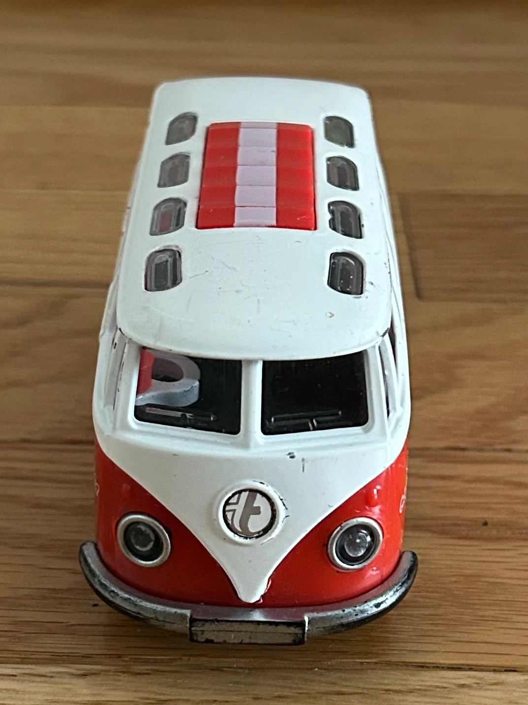 Red and White "Greetings from Austria" Diecast Bus - photo 2
