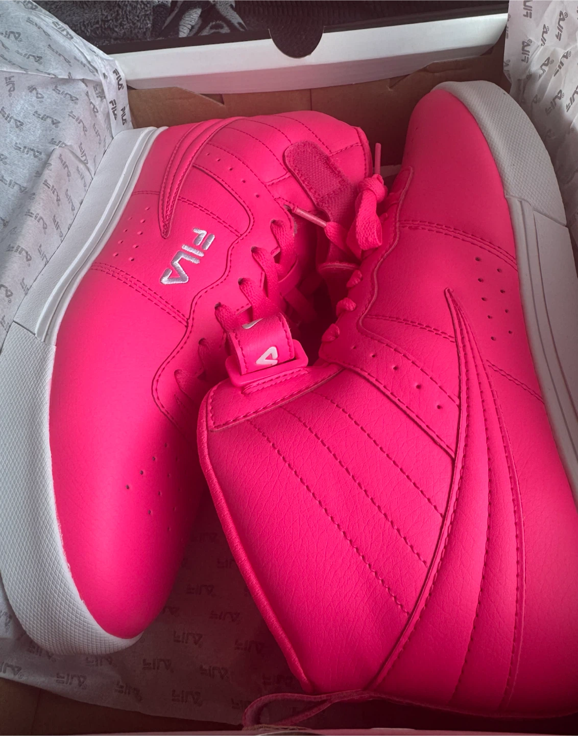 Brand new women’s Fila shoes