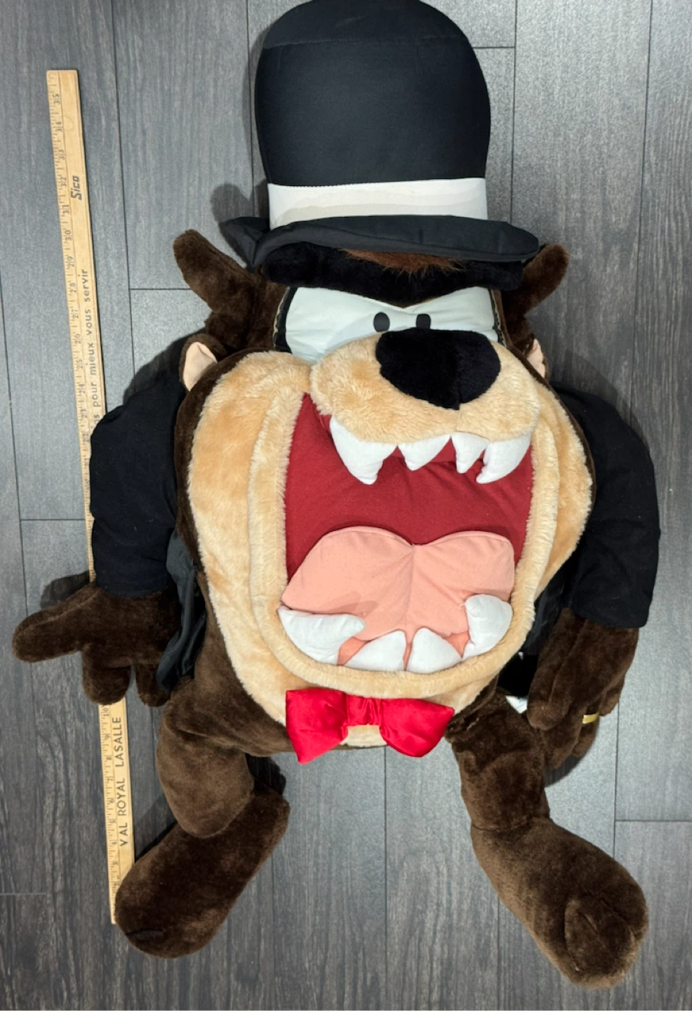 Gigantic RARE Tasmanian Devil (“TAZ”) Wedding Groom 36” Plush - photo 4